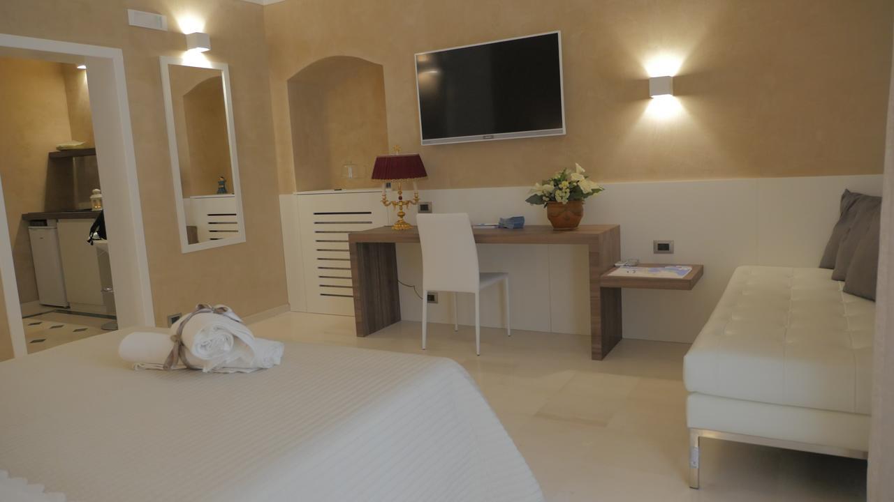 Borgo Marsala Bed & Breakfast Trani Exterior photo