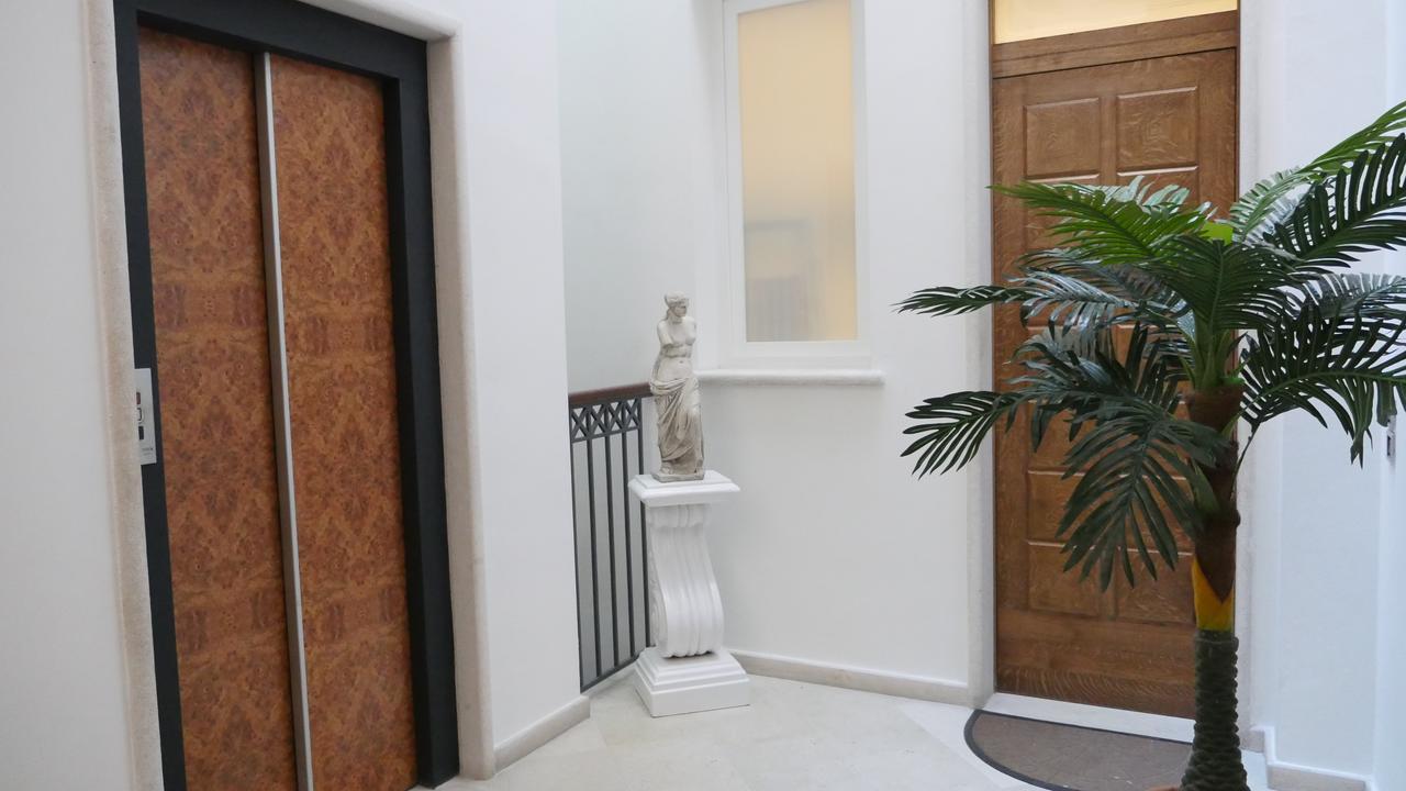 Borgo Marsala Bed & Breakfast Trani Exterior photo