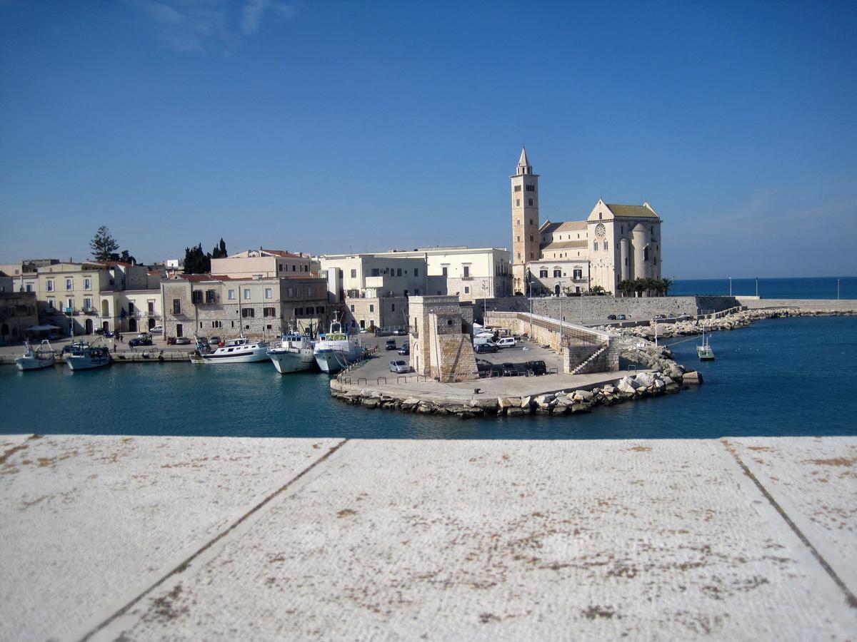 Borgo Marsala Bed & Breakfast Trani Exterior photo